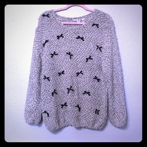 Lauren Conrad bow sweater size L